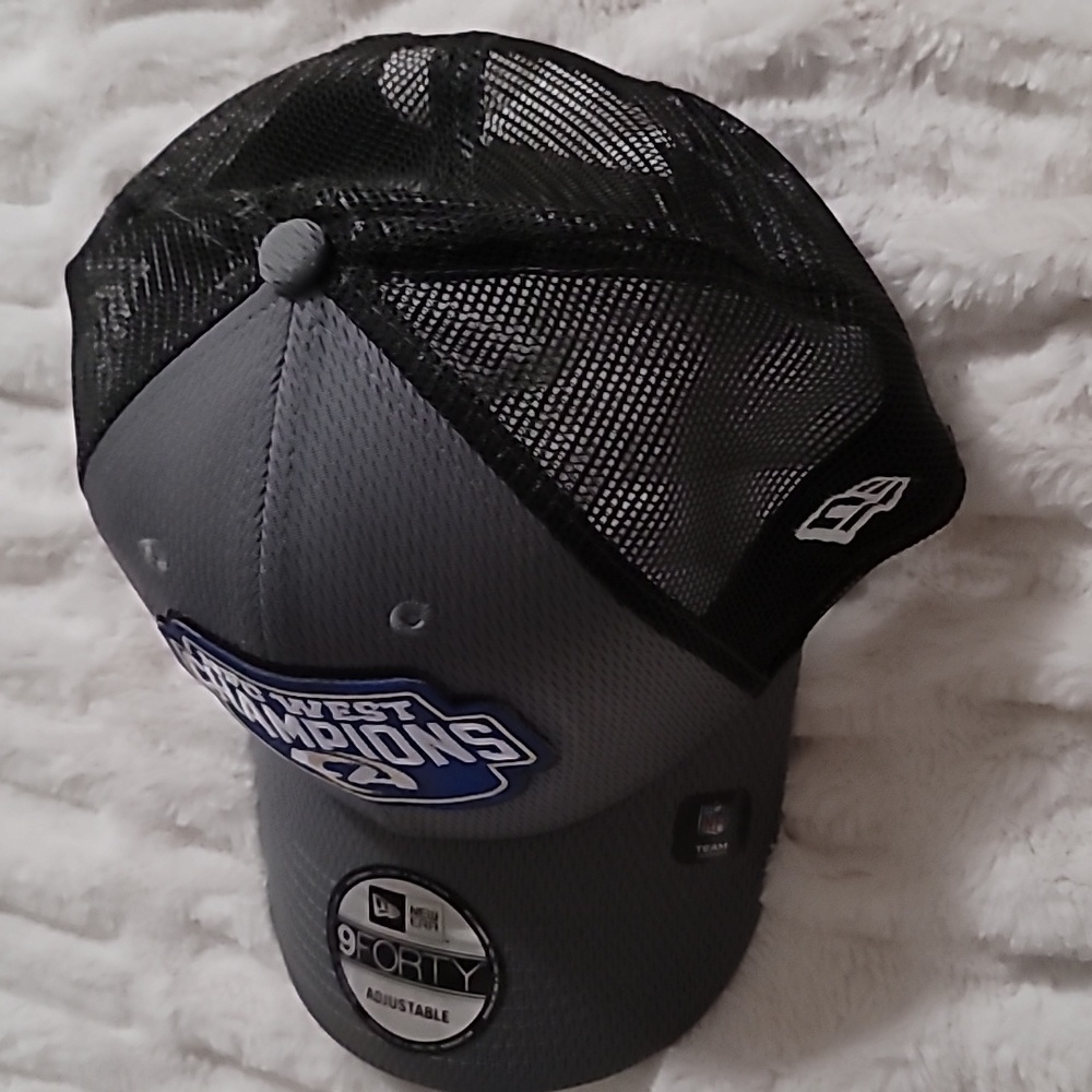 Los Angeles Rams Hat - Picture 2 of 4